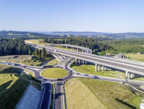 RELAST Bauwerksverstärkung, Brückensanierung Verkehrsbrücken, Autobahn, Autos, Vogelperspektive
