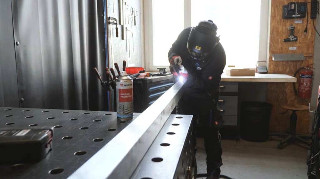 FLARE Grill Materialbearbeitung, Würth Edelstahlpflegespray